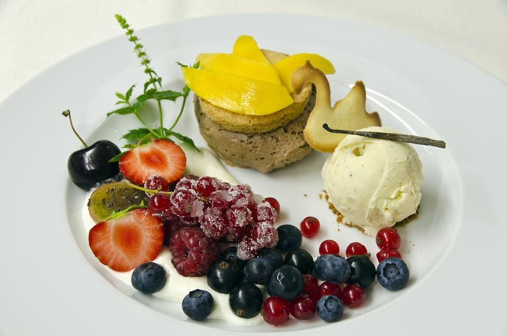 Lebert Restaurant 3*